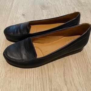 NWOT Naturalizer Black Leather Flat